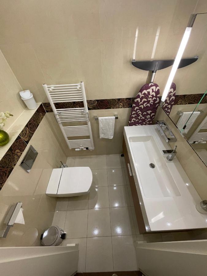Apartma Premium Karlsbad Exteriör bild